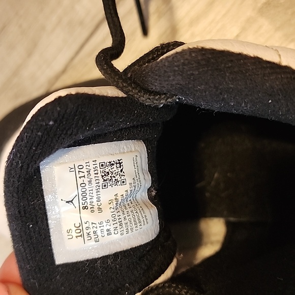 Air Jordan kids shoes - Picture 5 of 5